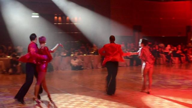 Mid Winter's Night Dream - Red Jacket смотреть онлайн