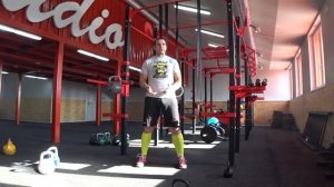 Толчок гирь.  Усилие и динамика выполнения. Kettlebell jerk education.