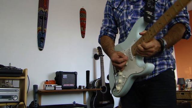 STRAT Fender Squier Deluxe смотреть онлайн