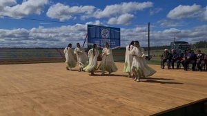 Ансамбль Кыталык - Майа сайына, Сардаана Осипова толоруутугар