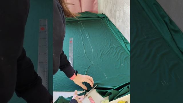 Брюки клёш из бархата смотреть онлайн