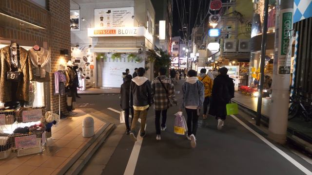 4K・ Прогулка по ночному Омотэсандо в иллюминации смотреть онлайн