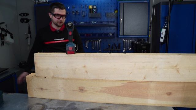 Обзор аккумуляторной дрели-шуруповерта Bosch GSR 18V-50 06019H5021 смотреть онлайн