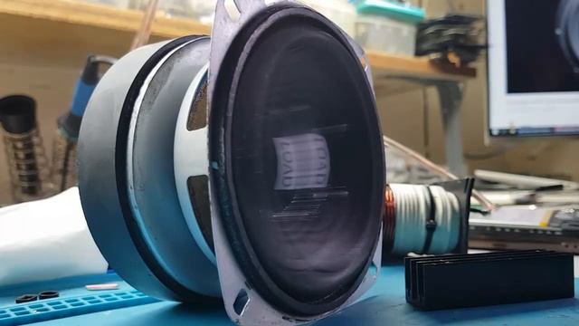 WOOOOWW!!! 4inch Subwoofer Test Sound Power Full Subwoofer Mini Test смотреть онлайн