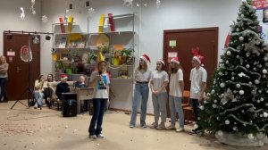 Гринч . Новогоднее выступление,  8 б гимназия 3 , Красноярск , 2022 год 
( не полный вариант )