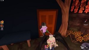 ОТ КОГО ПОМОГАЕТ КОРОБКА?! ПРЯЧЕМСЯ ОТ РАДУЖНЫХ ДРУЗЕЙ!