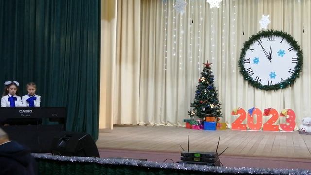 П.И.Чайковский "Трепак" из балета "Щелкунчик" смотреть онлайн