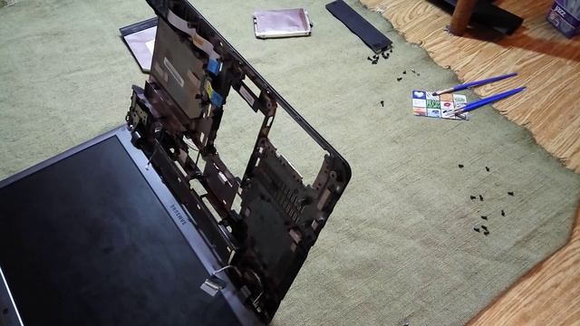 Repair notebook samsung / КАК разобрать ноутбук Samsung пошаговое видео смотреть онлайн