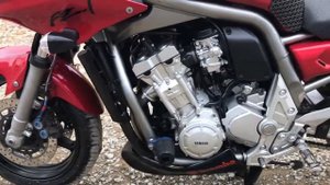 Видео запуска Yamaha FZS 1000