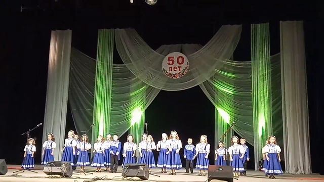 Диана Постернак - YouTube  Кудряшки От чего на голове не растут цветочки