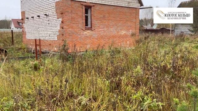 Кирпичный дом-дача без внутренней отделки на участке 16 соток в снт Карал, Александровский район