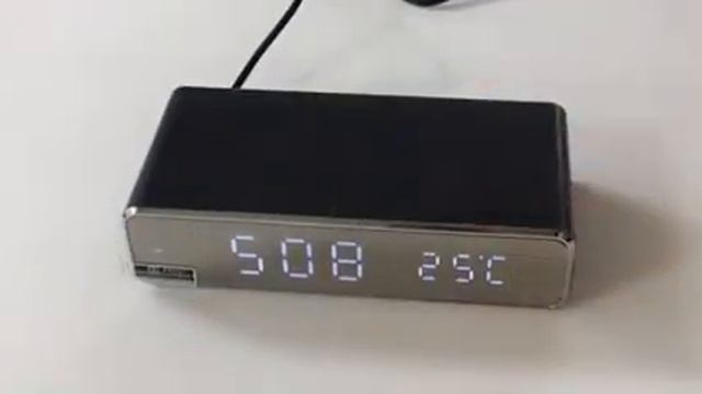 LIVE& World Светодиодные часы с зарядкой для телефона Черное серебро смотреть онлайн