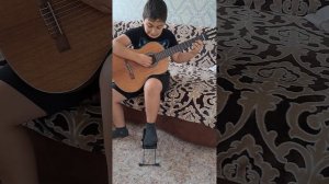 Как научиться играть на гитаре песню Юность.