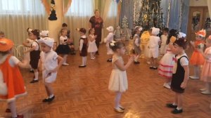 Смешной танец медвежонка (детский утренник)