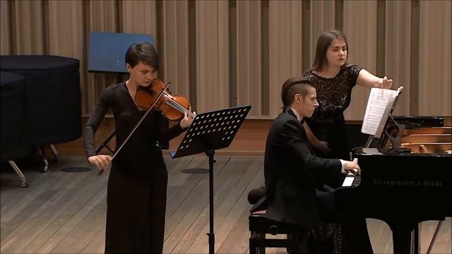 Илья Александров - «Рождественская соната» для скрипки и фортепиано, оp.18 (2013) смотреть онлайн