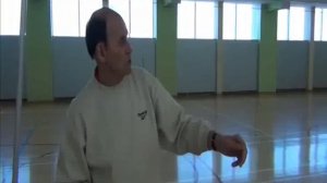 Тренажер для занятий бадминтоном