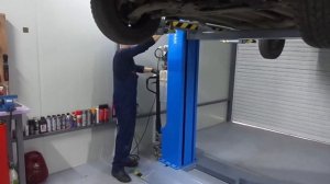 Citroen Berlingo 1.4 Changing Engine Oil & Filter