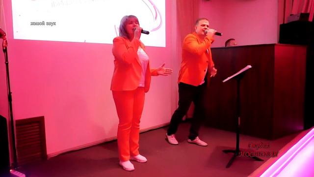 А по тёмным улицам смотреть онлайн