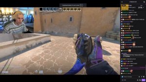 xQc sees the Karambit Doppler in Game First Knife in CSGO 2