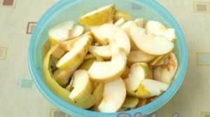 Компот из яблок, айвы, калины и малины
