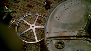 Ремонт стиральной машины HOTPOINT/ARISTON. Какие нужны подшипники и сальник.