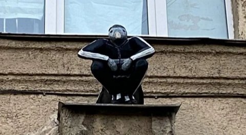 В Петербурге появилось поверье о магических свойствах скульптуры гоп-горгульи