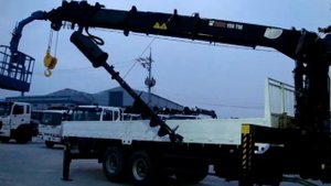 Daewoo NOVUS Cargo Crane HIAB 190 TM with augger