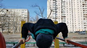 Воркаут дети, Сильный мальчик. Спорт для детей, Зарядка для детей, турник и брусья