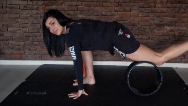 Yoga Wheel Мягкое касание Soft Touch МFR / Стрейч / Спина #yogawheel #wheel смотреть онлайн