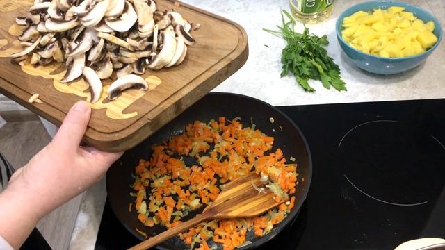 Куриный суп с шампиньонами