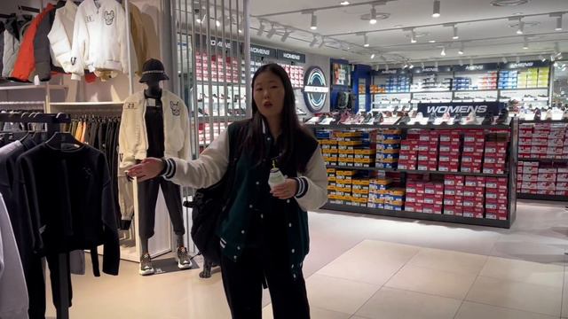 ШОППИНГ В ТОНДЭМУНЕ | OLIVE YOUNG | ЦЕНЫ В КОРЕЕ 💰 смотреть онлайн