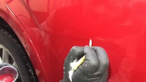 Как покрасить самому царапины на машине