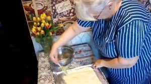 С 8 марта!!! Бисквитный рулет 5 ложек.Всегда получается.