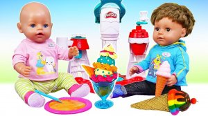 Кукла БЕБИ БОН и Братик на кухне! - Весёлые игры готовить. Пупсик Baby Born в видео для детей
