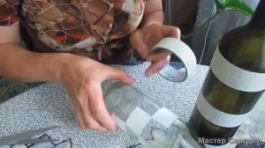 Декор бутылок скотчем и краской