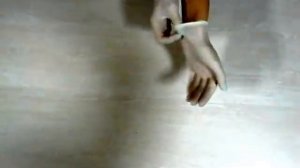 Как правильно одевать и снимать перчатки