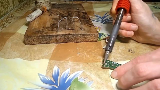 ПРОДОЛЖЕНИЕ: как заменить светодиодную лампочку в радиоприёмнике смотреть онлайн