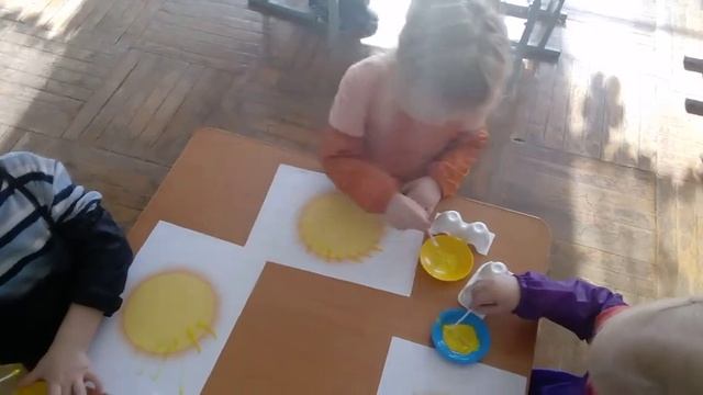 Занятие по рисованию " Солнышко весной"