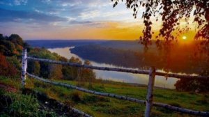 "Здесь теплое поле наполнено Рожью", стихи П.Синявского, музыка и исполнение Е.Крестьяниновой