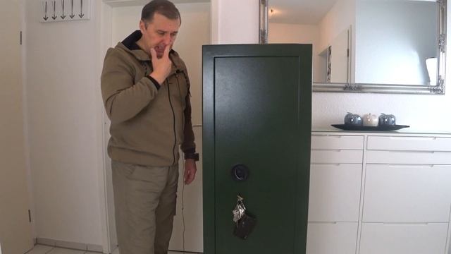 Покупка сейфа, как ОДНА из составляющих концепта безопасности. смотреть онлайн