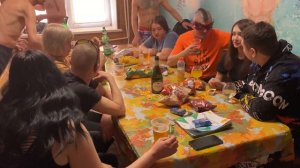 Отдых в сауне всей бригадой / Нападение на девушку Руслана Гительмана