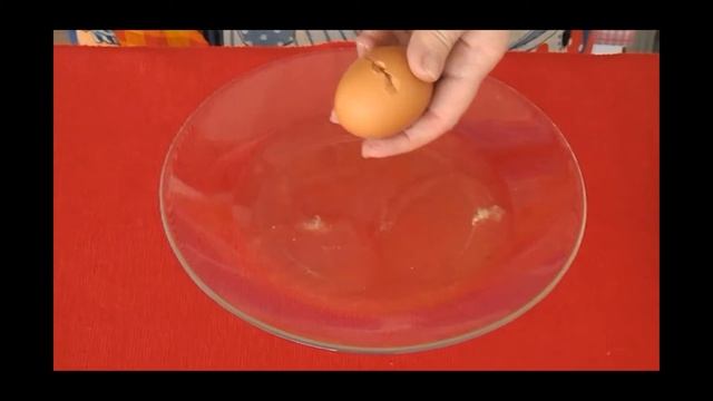 Как отделить желтки от белков смотреть онлайн