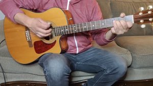 Fender CD-140SCE NAT. precio $450 dólares suena bien???