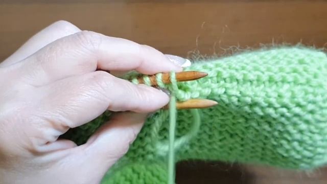 Как сшить петля в петлю детали платочной вязки