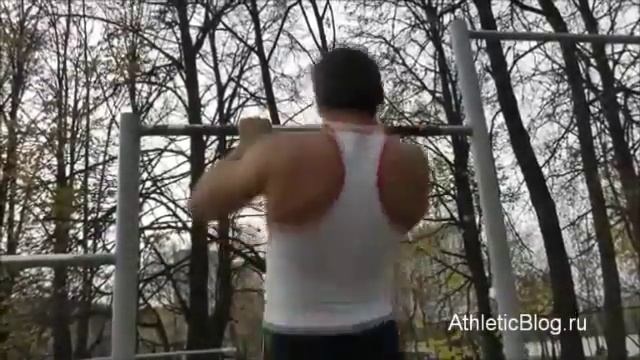 Подтягивания разнохватом к одной руке смотреть онлайн