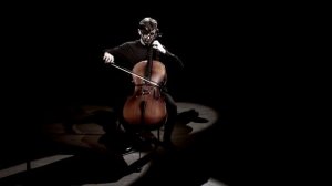 Бах сюита №1 для виолончели- куранта , исп. Михаил Пейсель