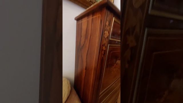 Выживаем в Москве. Грузоперевозки на Ниве LADA. Доставка антикварной мебели. Андрей +7.999.003-03-1