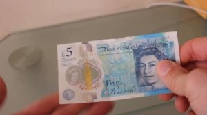 New 5 pounds note money / новые 5 британских фунтов деньги