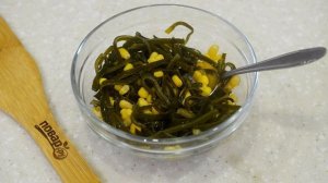 Крабовый салат с морской капустой