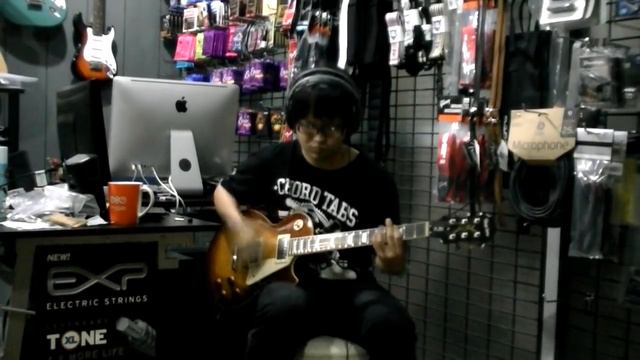แป๊ะ Syndrome - ไฟรัก Clash Guitar Cover With Epiphone Les Paul Standard Plus Honey Burst смотреть онлайн